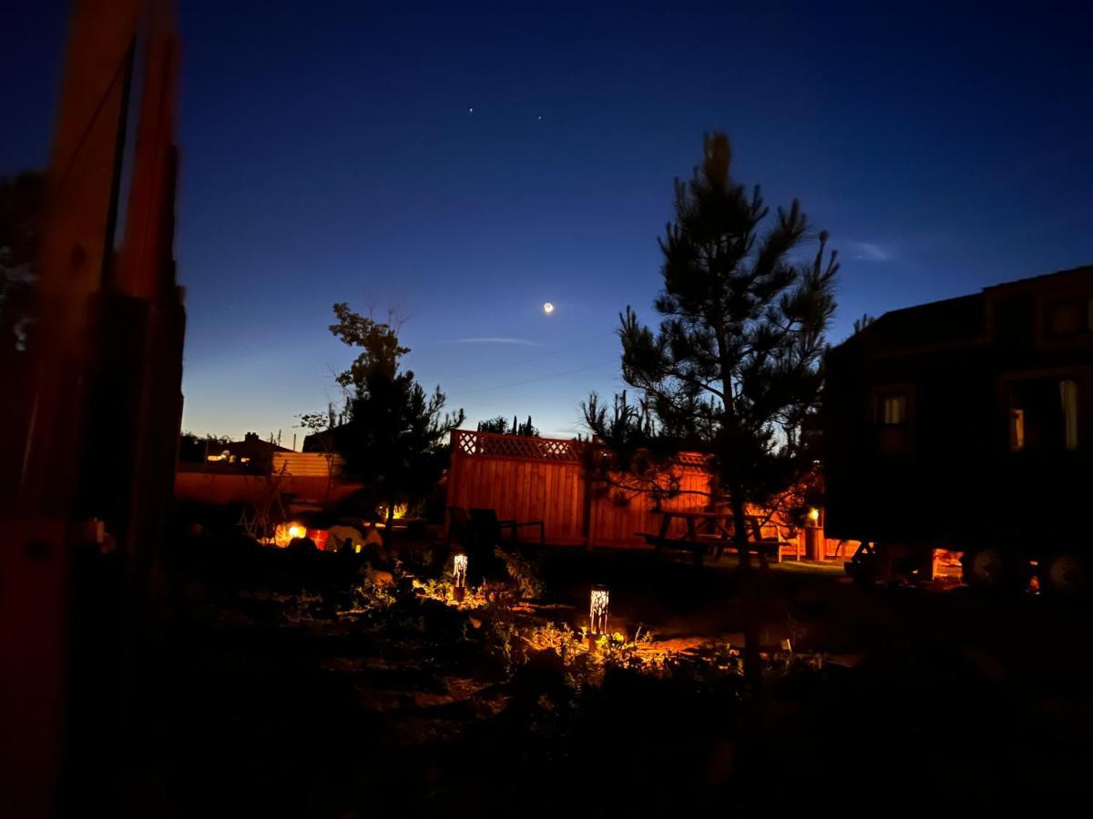 Atlantis Garden Tiny Home Hildale Ngoại thất bức ảnh